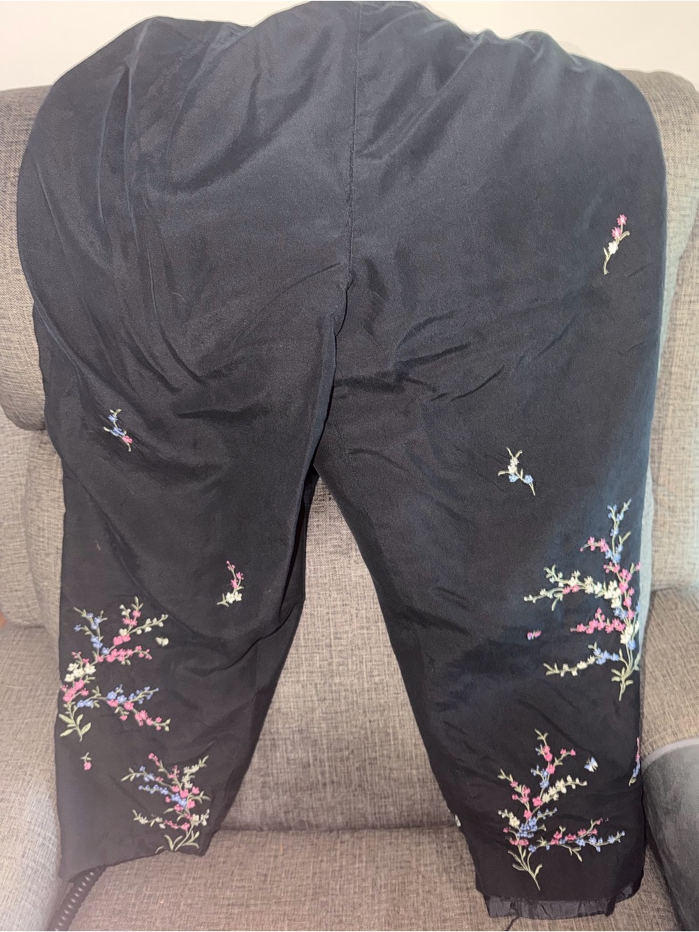 Talbots Black Cropped Capris with Pink & Blue Floral Embroidery